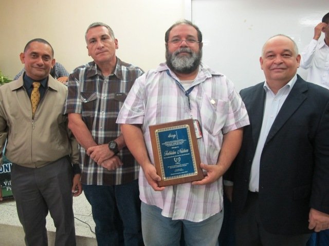 Fabián Núñez (25 años de servicio)